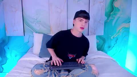 Ian  online show from March 2026 01:22:02 PM