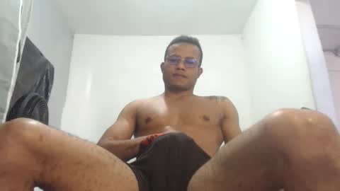 ian_tuner online show from September 2025 06:52:01 PM