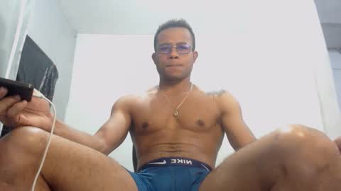 ian_tuner online show from September 2025 01:40:02 AM