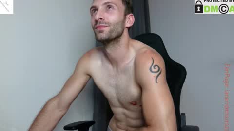 Snapshot of ianandersson27 chatting on September 2025 08:20:02 PM Ian Andersson online show from September 2025 08:20:02 PM