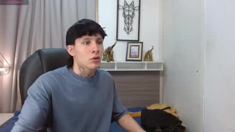 Snapshot of iancute_ chatting on October 2025 11:25:02 PM ian online show from October 2025 11:25:02 PM