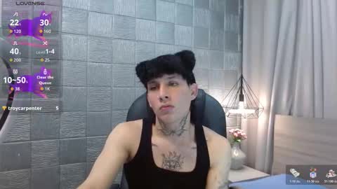 Snapshot of iancute_ chatting on October 2025 06:43:01 PM ian online show from October 2025 06:43:01 PM