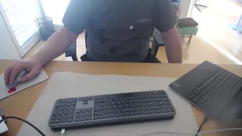 iandy12 online show from September 2025 07:32:02 AM