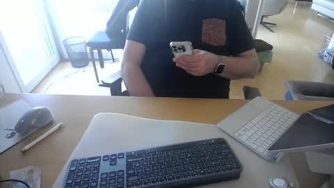 iandy12 online show from February 2026 01:31:02 PM