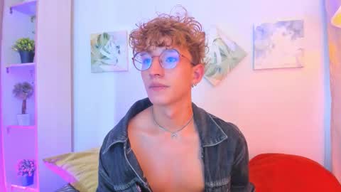 Snapshot of iangel_ chatting on January 2026 03:39:02 PM ian online show from January 2026 03:39:02 PM