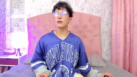 Snapshot of iangel_ chatting on February 2026 04:33:02 AM ian online show from February 2026 04:33:02 AM