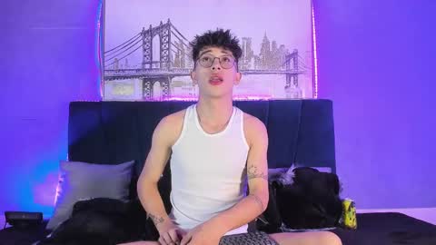 Snapshot of ianwayne_ chatting on December 2024 01:40:01 AM Andrew online show from December 2024 01:40:01 AM