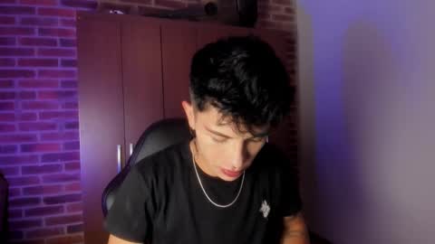 Snapshot of ianwayne_ chatting on November 2025 07:57:01 PM Andrew online show from November 2025 07:57:01 PM