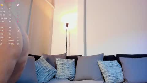 I A R A   online show from November 2025 10:49:02 AM