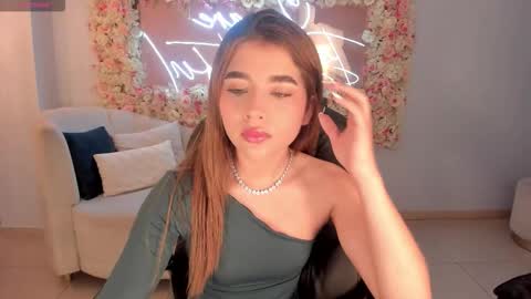 Ibiza  online show from November 2025 01:44:02 PM