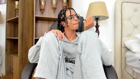 ibratxandy online show from February 2026 07:13:02 PM