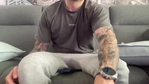 ic987 online show from December 2025 03:11:01 AM