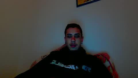 Snapshot of icaro0223 chatting on October 2025 12:02:01 PM icaro0223 online show from October 2025 12:02:01 PM