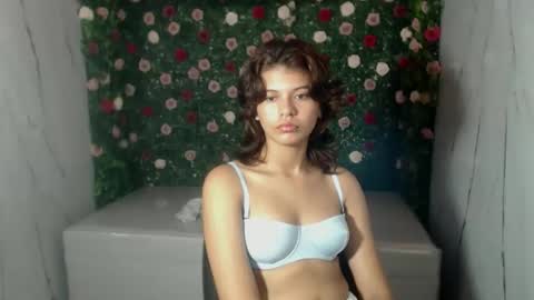 ice_199 online show from November 2025 02:12:01 AM