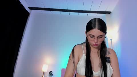 Snapshot of ice_grace chatting on October 2025 10:04:01 AM ice online show from October 2025 10:04:01 AM