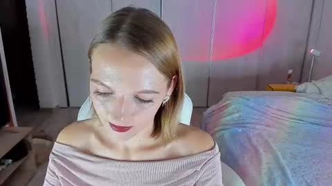 Nana online show from November 2025 04:50:01 PM