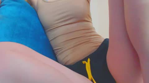 Snapshot of icebaby16 chatting on December 2024 11:19:01 AM Ice online show from December 2024 11:19:01 AM