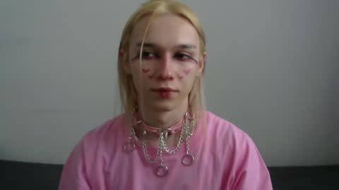 Snapshot of icebenz chatting on April 2026 10:37:02 AM Jade online show from April 2026 10:37:02 AM