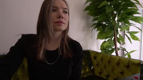 Danielle online show from January 2025 08:18:02 AM