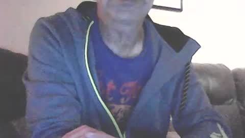 Snapshot of icemandude chatting on July 2026 07:33:02 PM icemandude online show from July 2026 07:33:02 PM