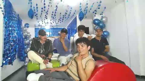 THOMAS AND DAMIAND online show from February 2025 05:30:01 PM