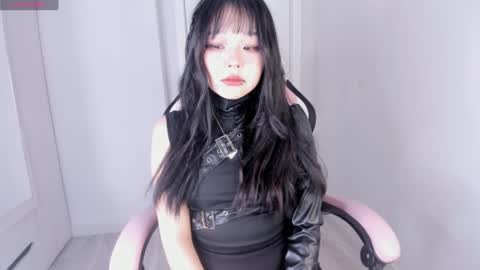 Snapshot of ichigo_o chatting on January 2025 12:22:02 PM Hitomi online show from January 2025 12:22:02 PM