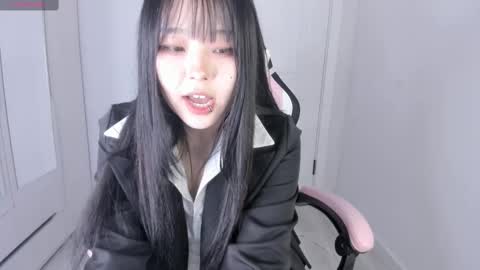 Snapshot of ichigo_o chatting on February 2025 01:39:02 PM Hitomi online show from February 2025 01:39:02 PM