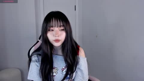 Snapshot of ichigo_o chatting on September 2025 10:03:02 PM Hitomi online show from September 2025 10:03:02 PM