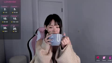 Snapshot of ichigo_o chatting on October 2025 09:56:01 PM Hitomi online show from October 2025 09:56:01 PM