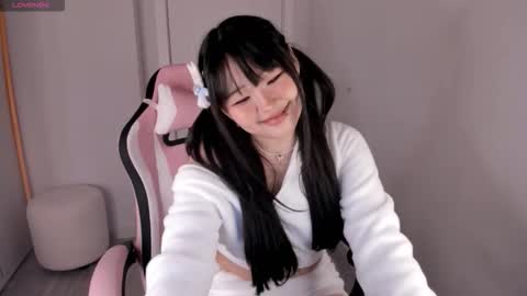 Snapshot of ichigo_o chatting on October 2025 03:07:02 AM Hitomi online show from October 2025 03:07:02 AM