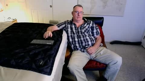 Snapshot of icihristopher chatting on October 2025 04:03:02 PM Christopher online show from October 2025 04:03:02 PM