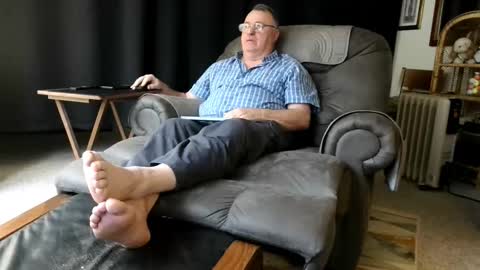 Snapshot of icihristopher chatting on November 2025 10:10:02 PM Christopher online show from November 2025 10:10:02 PM