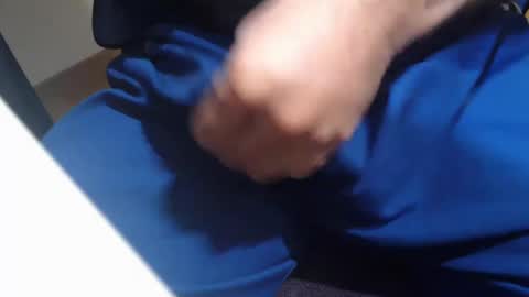 icky_thumps online show from December 2024 05:04:02 AM