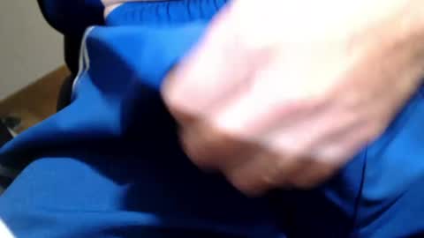 Snapshot of icky_thumps chatting on April 2026 04:59:01 AM icky_thumps online show from April 2026 04:59:01 AM