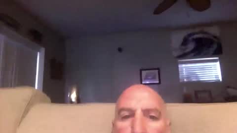 Snapshot of icumming chatting on April 2026 11:03:02 AM icumming online show from April 2026 11:03:02 AM