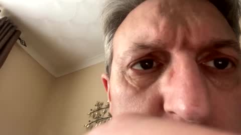 icums4u online show from December 2024 12:58:01 PM