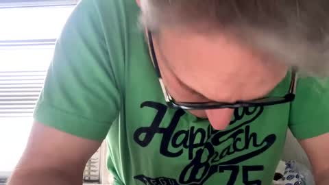 icums4u online show from December 2024 12:38:01 PM