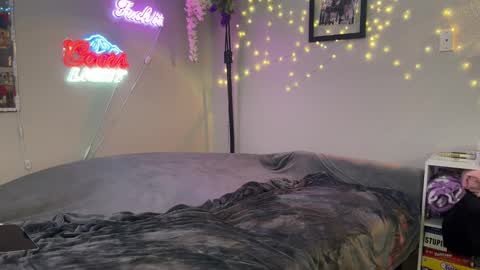 doubletrouble online show from February 2025 12:19:02 PM