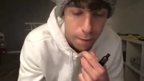 Snapshot of icyninesix chatting on December 2024 07:15:02 PM icyninesix online show from December 2024 07:15:02 PM