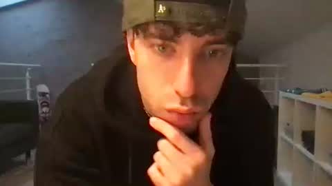 Snapshot of icyninesix chatting on December 2024 03:22:02 PM icyninesix online show from December 2024 03:22:02 PM