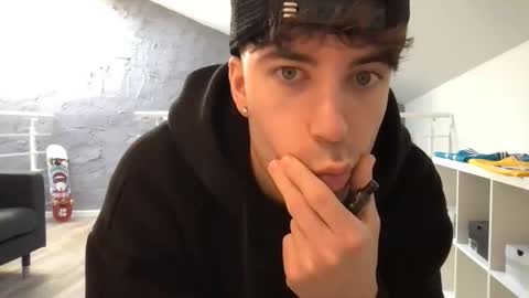 Snapshot of icyninesix chatting on December 2024 10:58:02 AM icyninesix online show from December 2024 10:58:02 AM