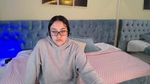 Icy online show from December 2024 11:19:02 AM