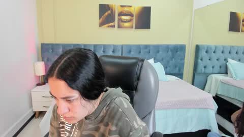 Icy online show from February 2025 11:51:02 AM