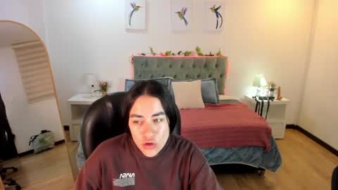 Snapshot of icysweetcam chatting on June 2026 11:56:02 AM Icy online show from June 2026 11:56:02 AM