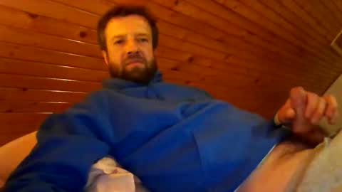 id04101982 online show from May 2026 09:09:01 PM