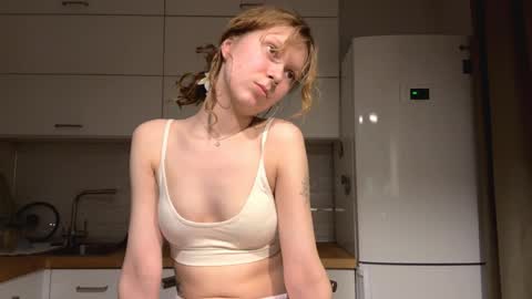 Sarah online show from April 2026 05:10:01 PM