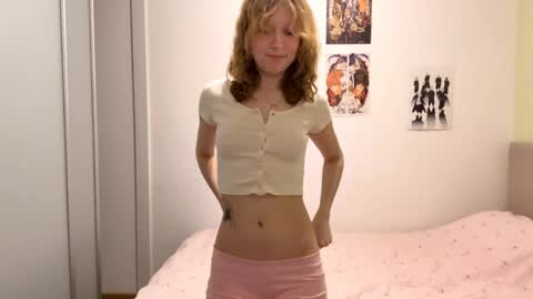 Sarah online show from April 2026 06:33:02 PM