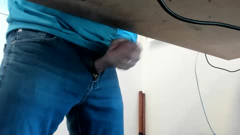 idfunguy2023 online show from January 2025 08:55:01 PM