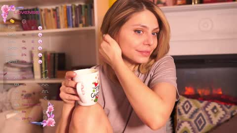 Snapshot of idontlikeguccibelts chatting on December 2024 12:36:01 PM Little Flower online show from December 2024 12:36:01 PM