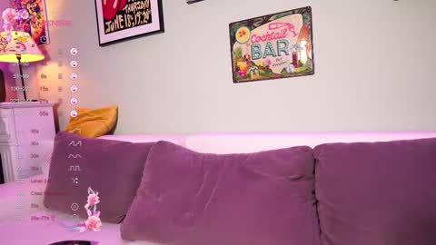 Snapshot of idontlikeguccibelts chatting on February 2025 04:00:02 PM Little Flower online show from February 2025 04:00:02 PM